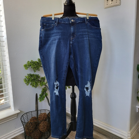 Levi Strauss 711 Jeans - Picture 3 of 10